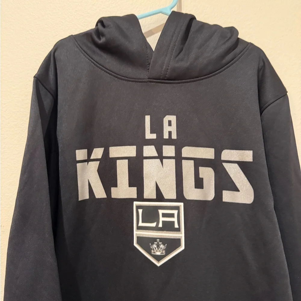 NWT LA Kings Kids Black Hoodie Sweater